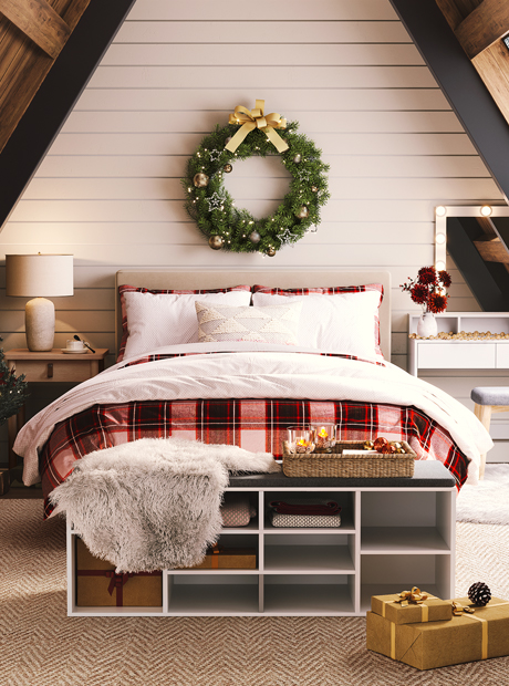 2021-xmas-pomos.html-WAP-Advert with 4 Pictures-Bedroom-m-fr.jpg